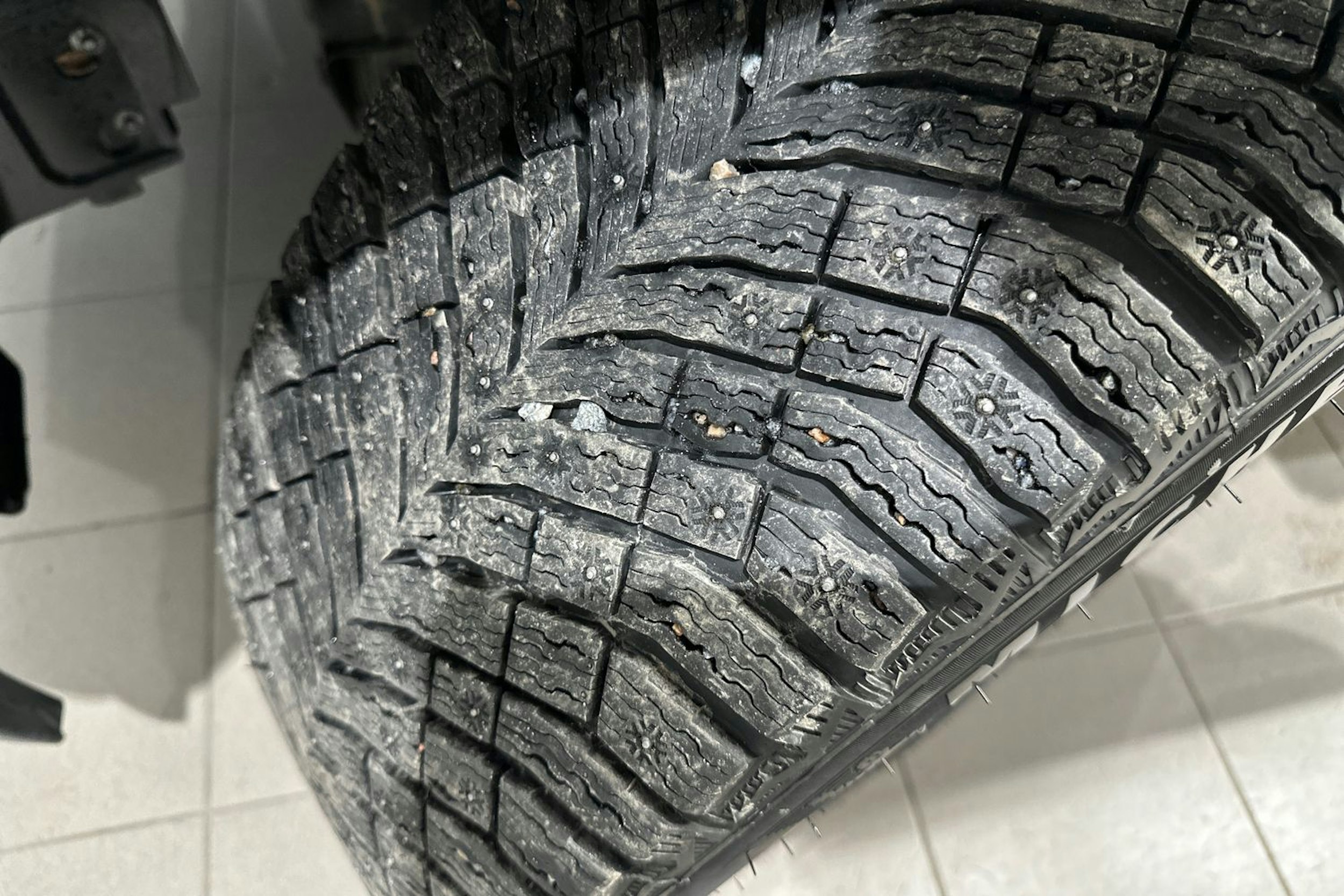 valkoinen Dodge RAM 2022 kuva 10.