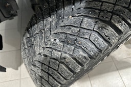 valkoinen Dodge RAM 2022 kuva 10.