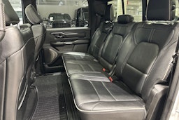 valkoinen Dodge RAM 2022 kuva 25.