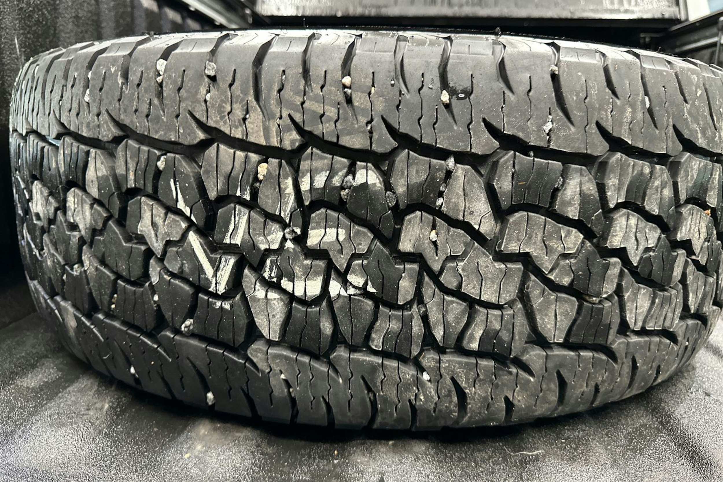 valkoinen Dodge RAM 2022 kuva 35.