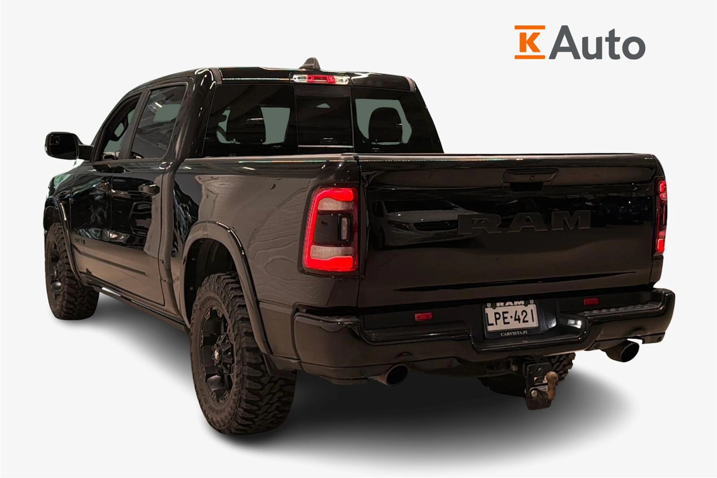musta Dodge RAM 2023 kuva 3.