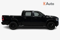 musta Dodge RAM 2023 kuva 7.