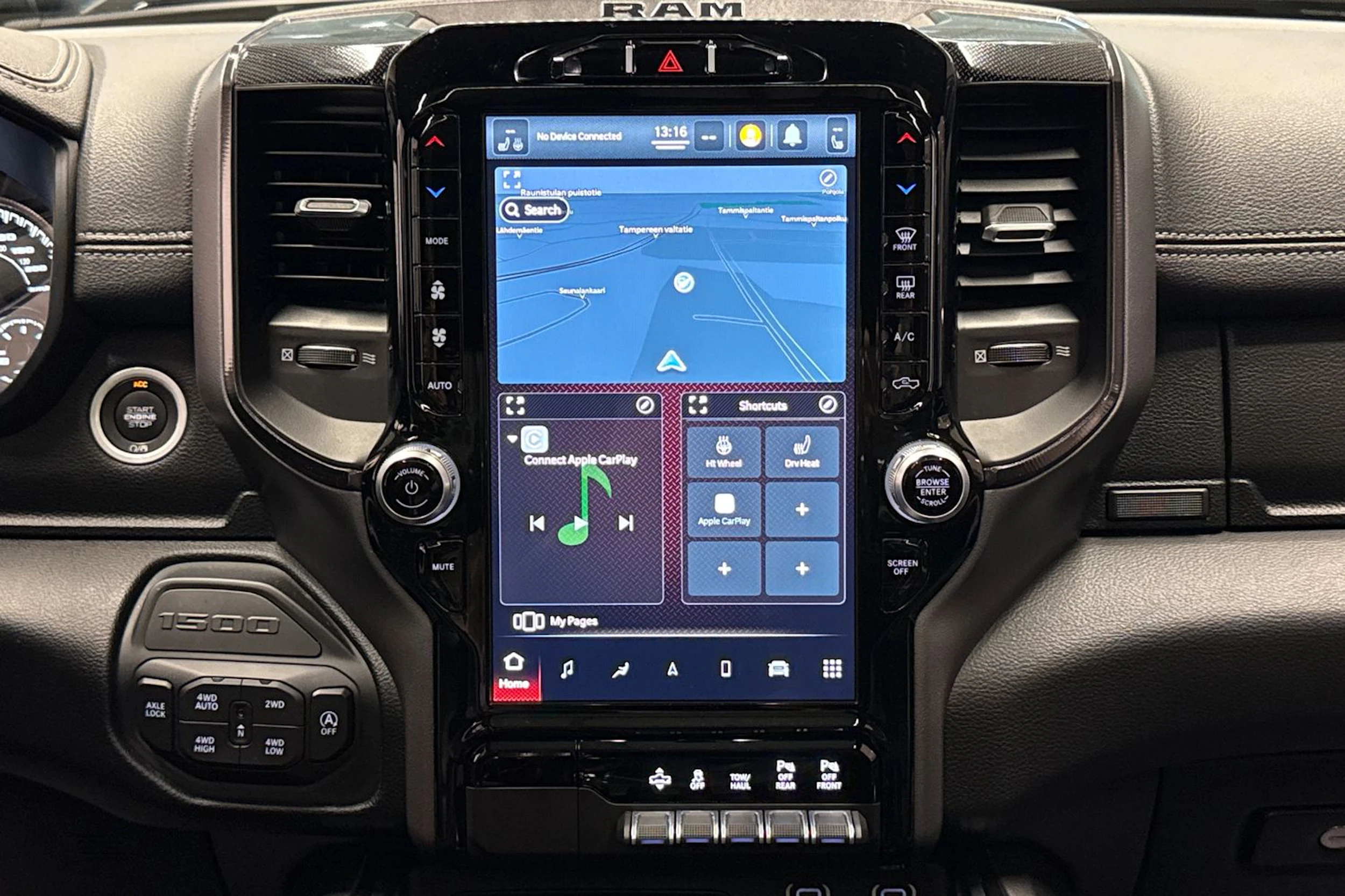 musta Dodge RAM 2023 kuva 16.