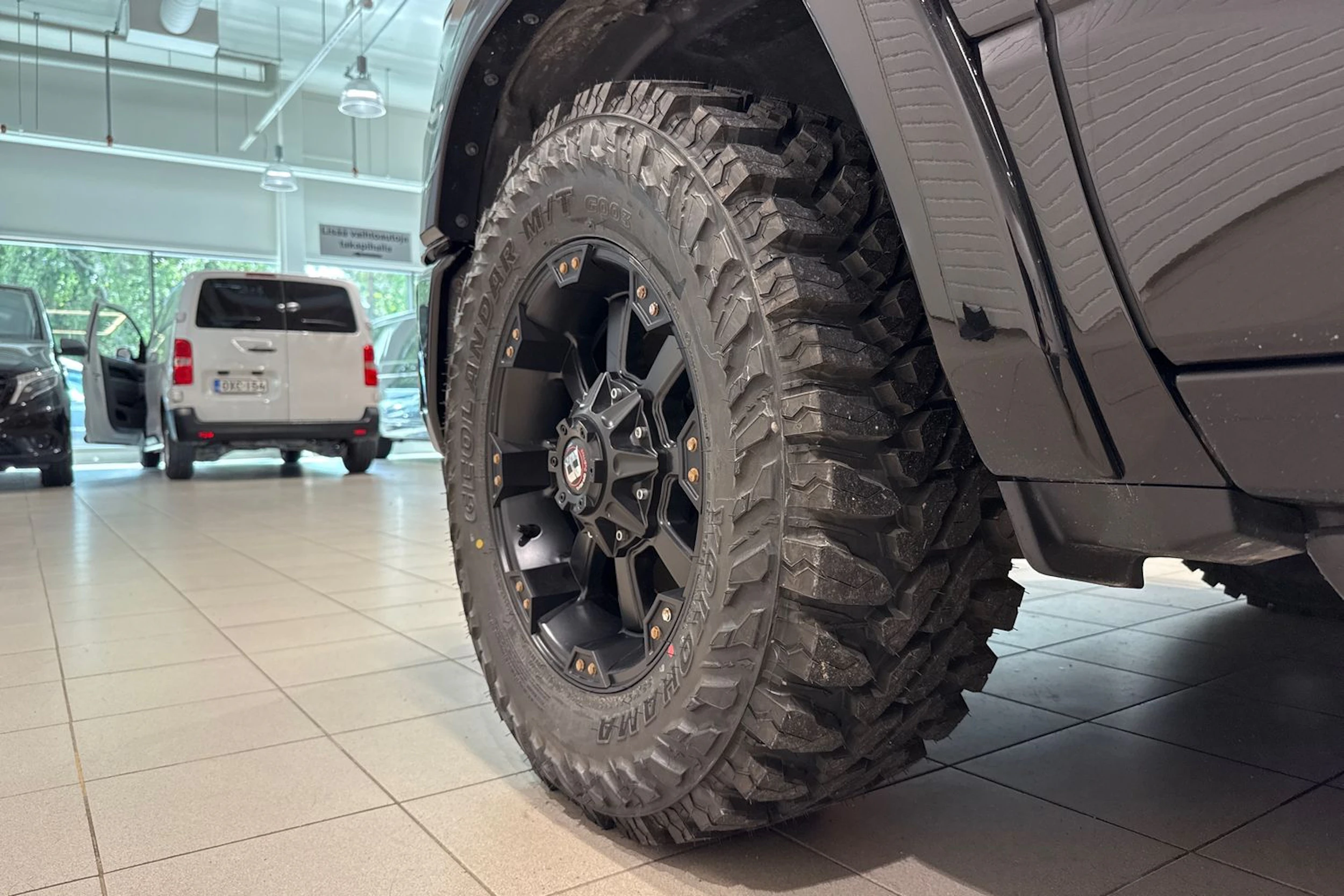 musta Dodge RAM 2023 kuva 39.