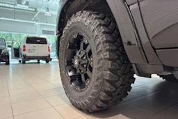 musta Dodge RAM 2023 kuva 39.