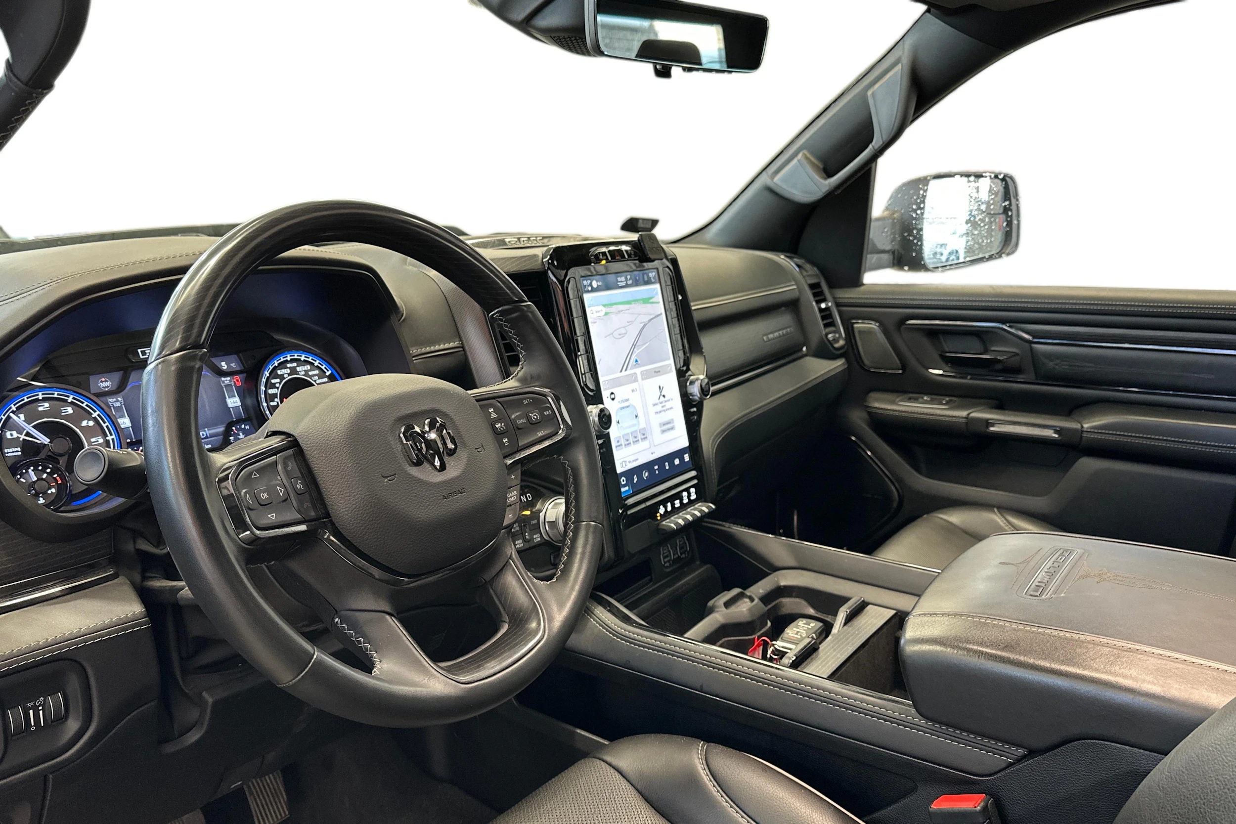 met. musta Dodge RAM 2023 kuva 3.