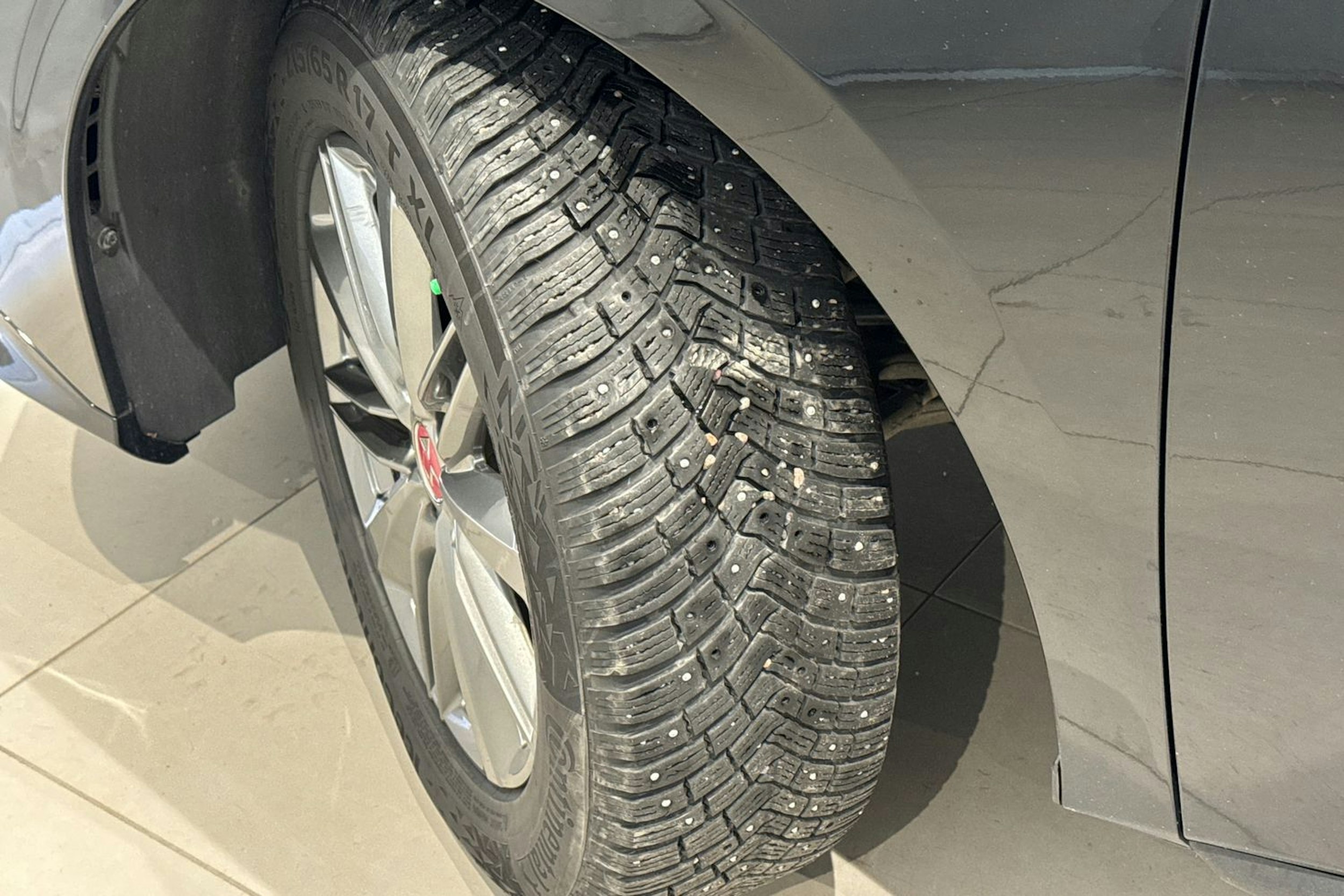 musta DS 4 2023 kuva 13.