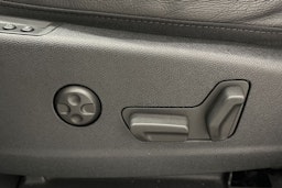 met. musta DS 7 Crossback 2020 kuva 15.