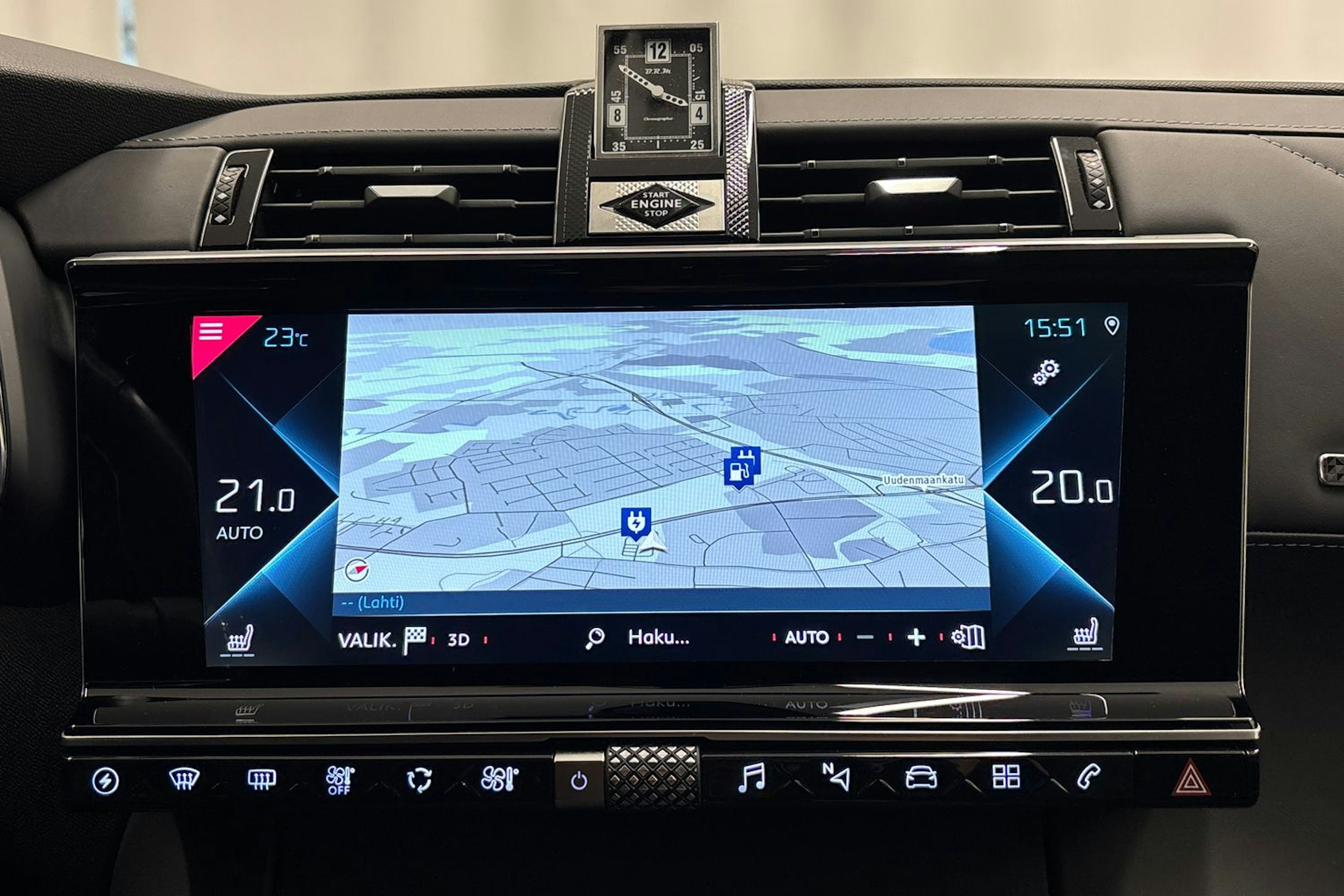 met. musta DS 7 Crossback 2020 kuva 24.