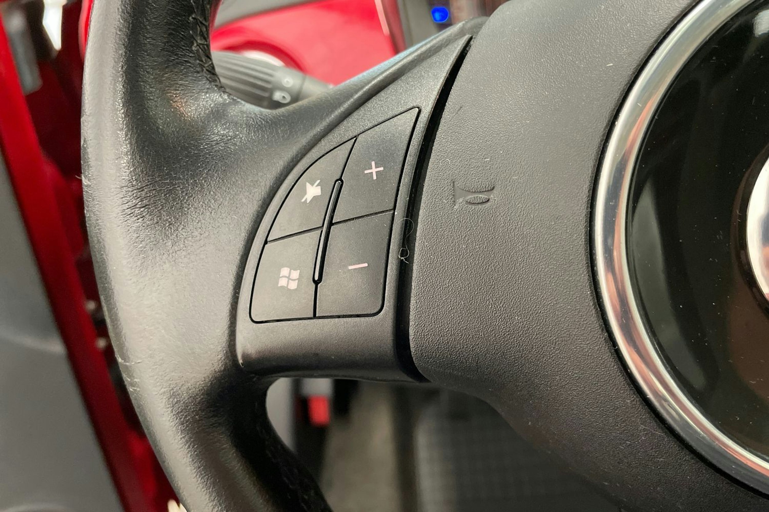 Punainen Fiat 500 2008 kuva 17.