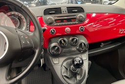 Punainen Fiat 500 2008 kuva 18.
