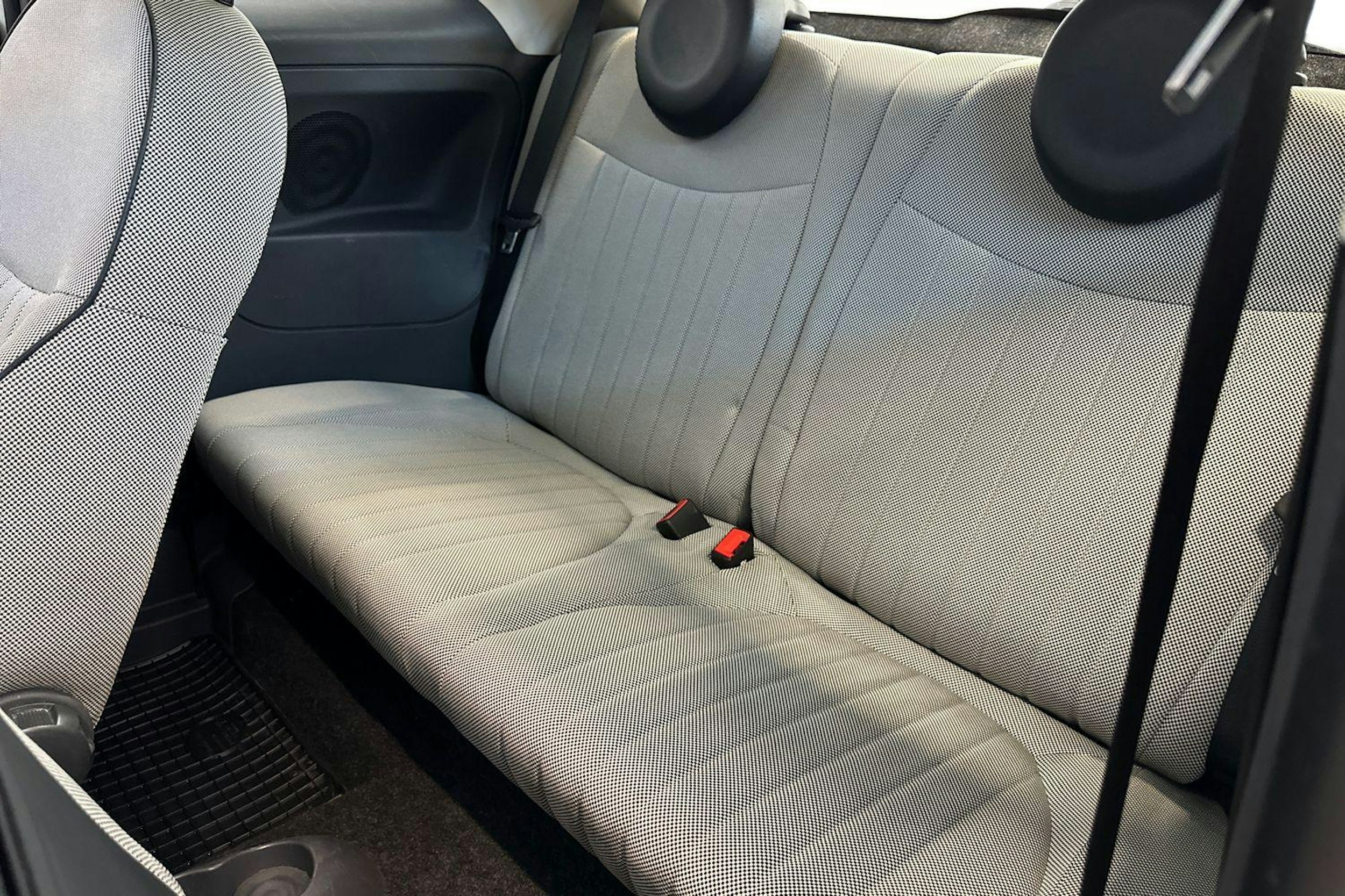 valkoinen Fiat 500 2008 kuva 8.