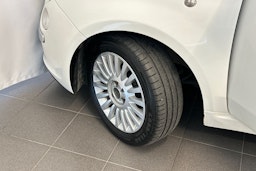 valkoinen Fiat 500 2008 kuva 10.