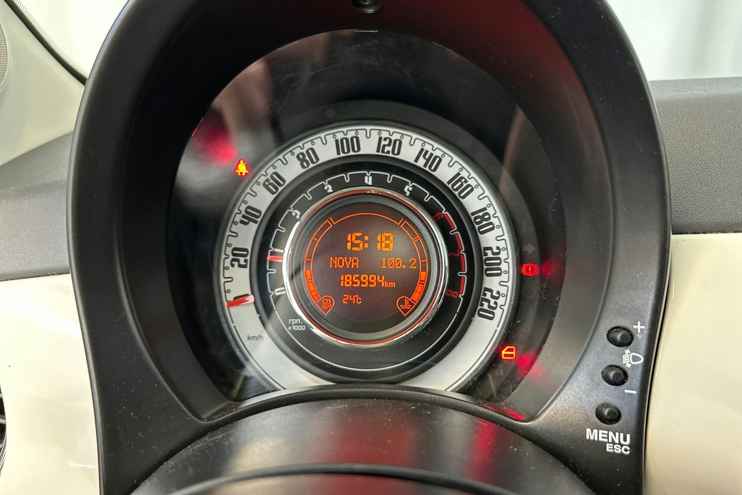 valkoinen Fiat 500 2008 kuva 16.