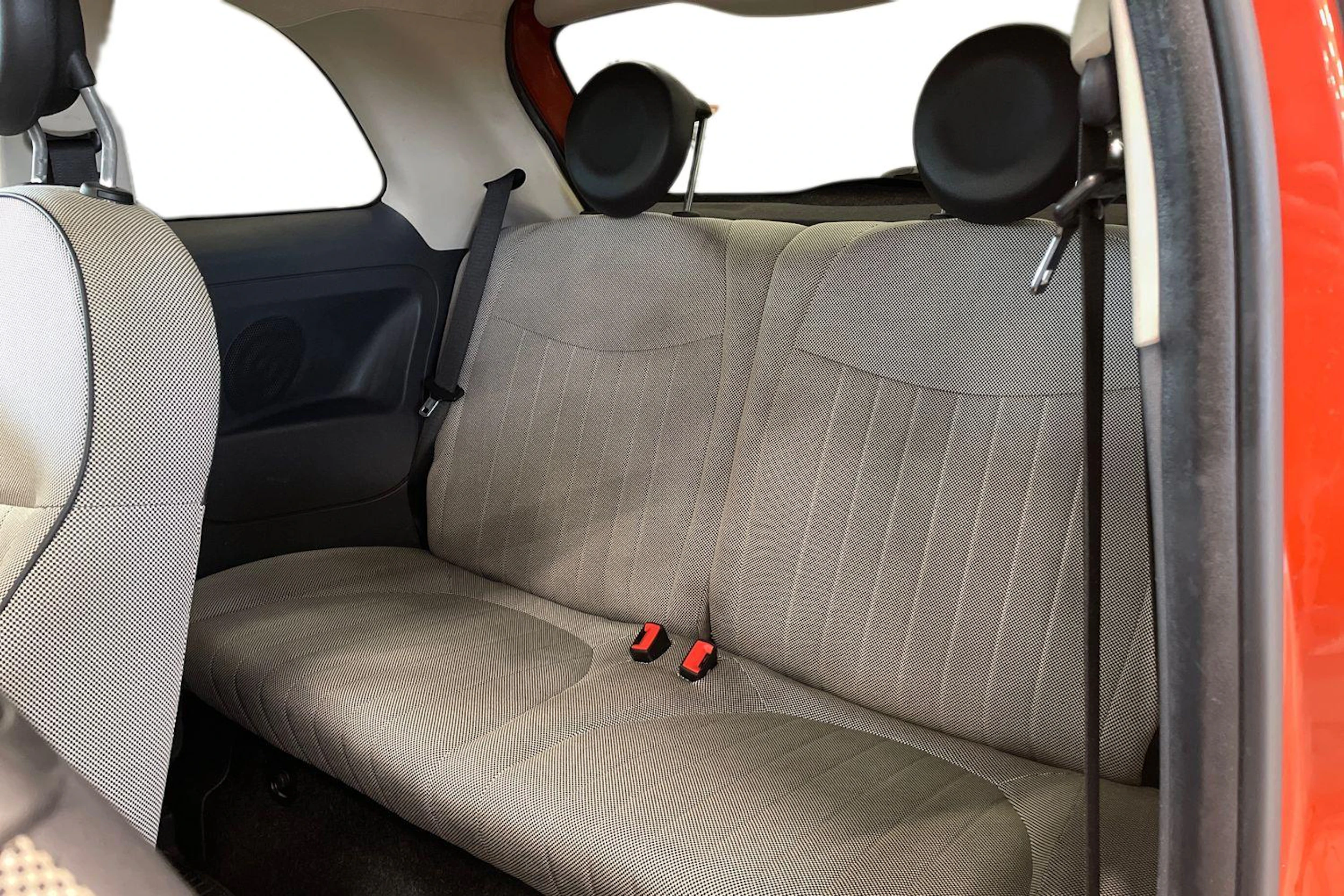oranssi Fiat 500 2008 kuva 8.