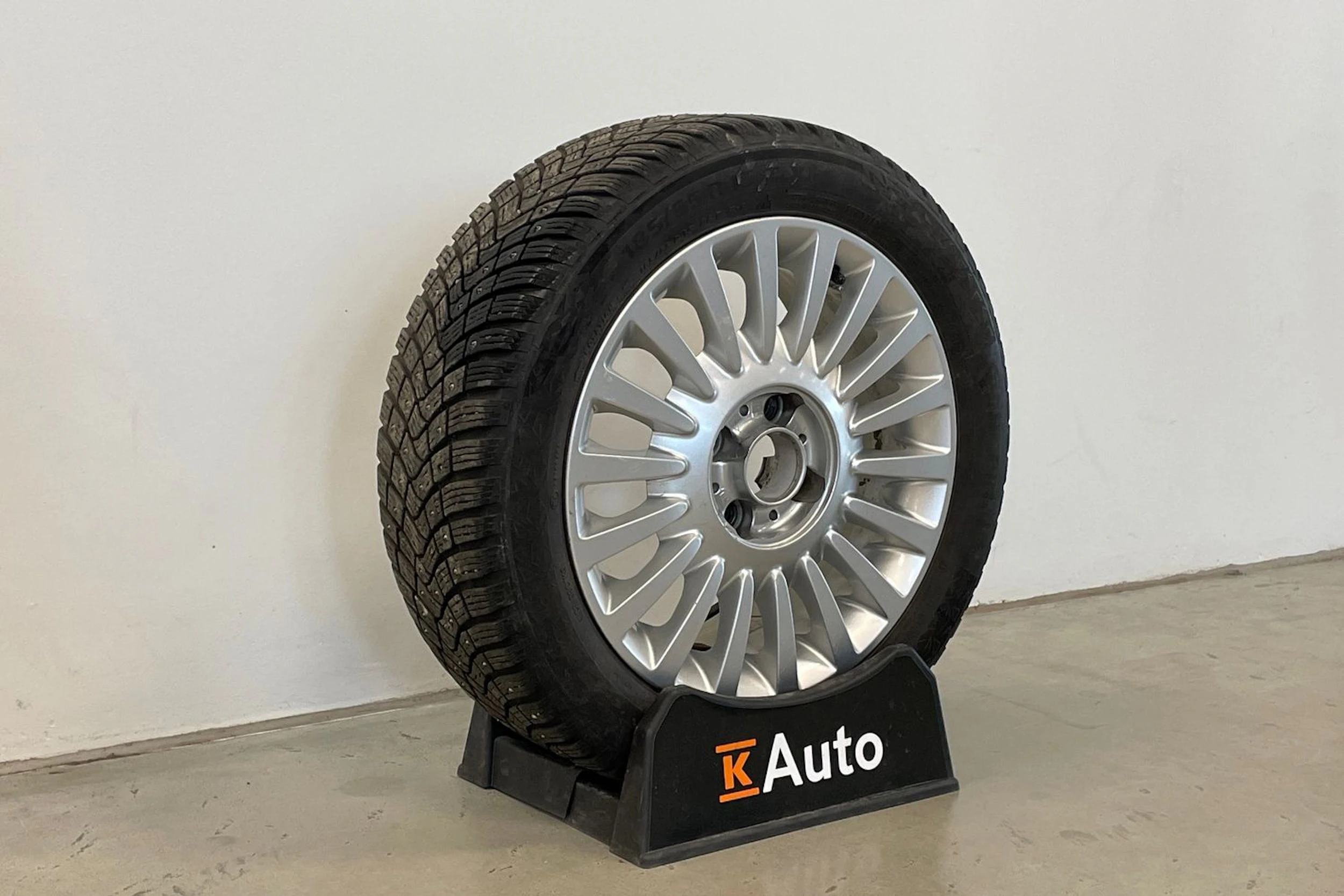 oranssi Fiat 500 2008 kuva 10.