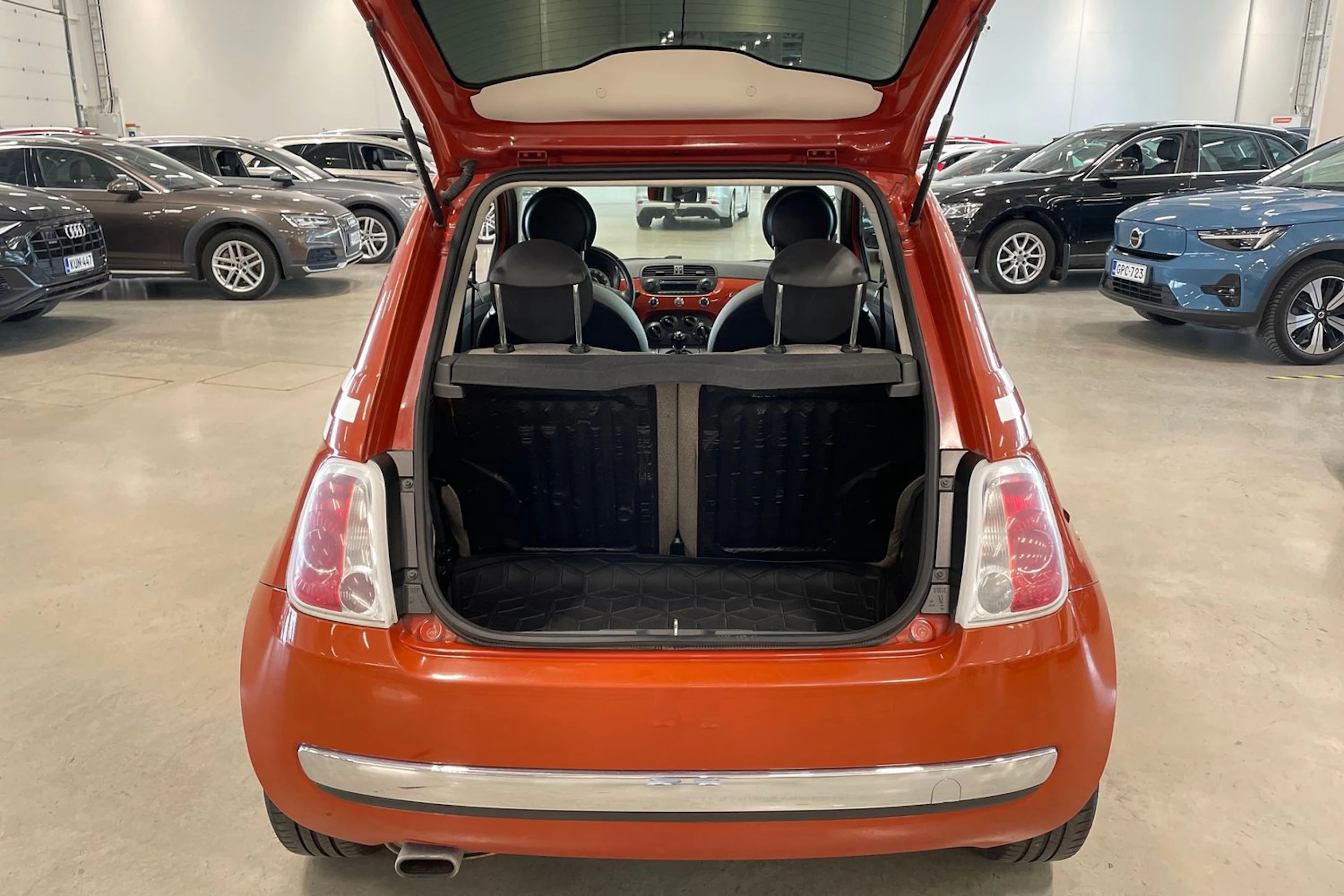 oranssi Fiat 500 2008 kuva 20.