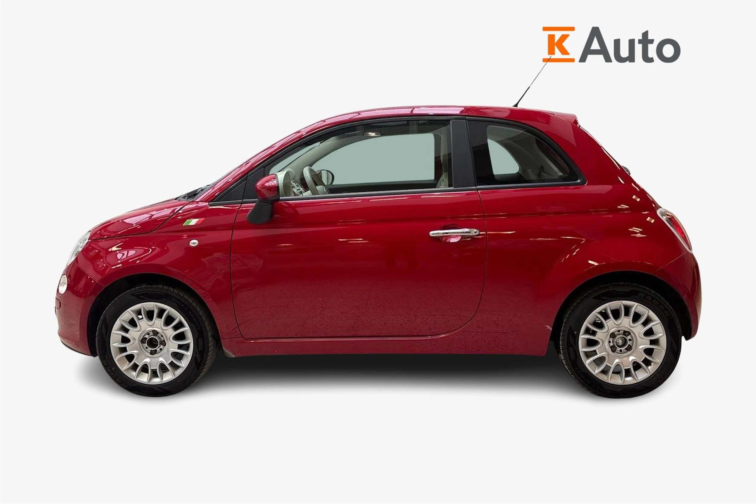punainen Fiat 500 2011 kuva 5.