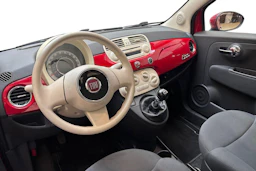 punainen Fiat 500 2011 kuva 6.