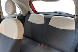 punainen Fiat 500 2011 kuva 8.