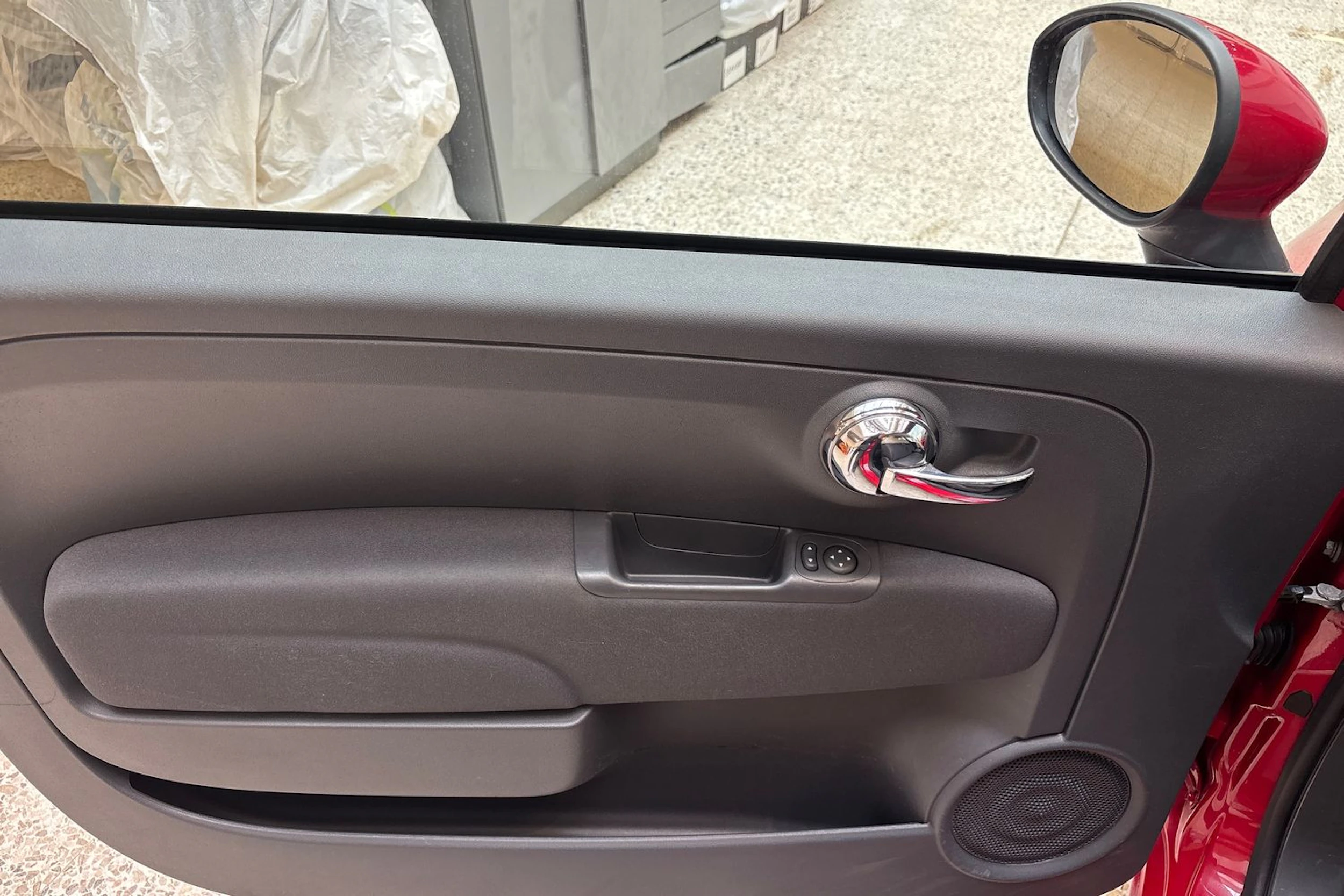 punainen Fiat 500 2011 kuva 13.