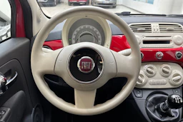 punainen Fiat 500 2011 kuva 14.