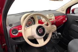 punainen Fiat 500 2012 kuva 6.