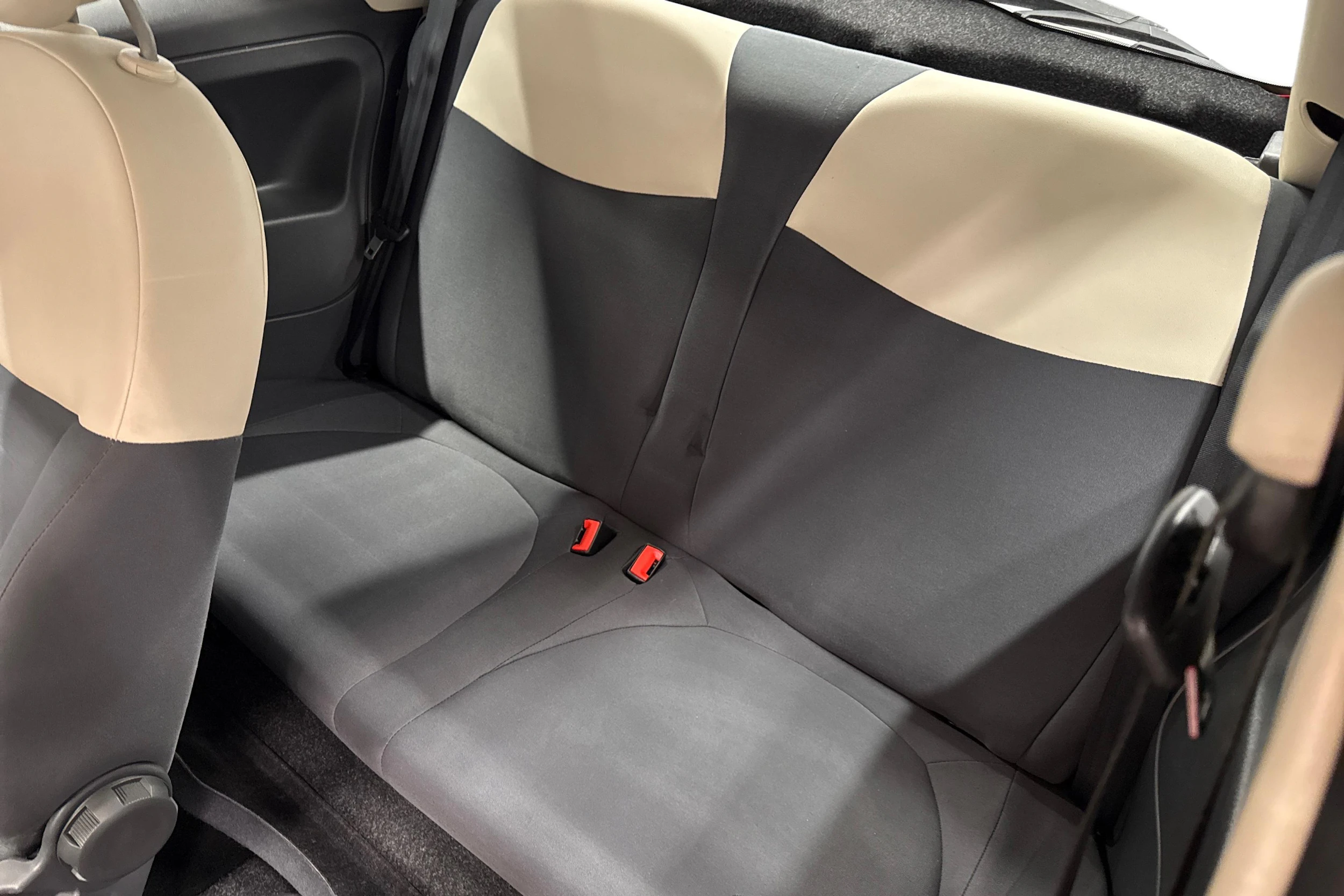 punainen Fiat 500 2012 kuva 8.