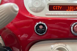 punainen Fiat 500 2012 kuva 13.