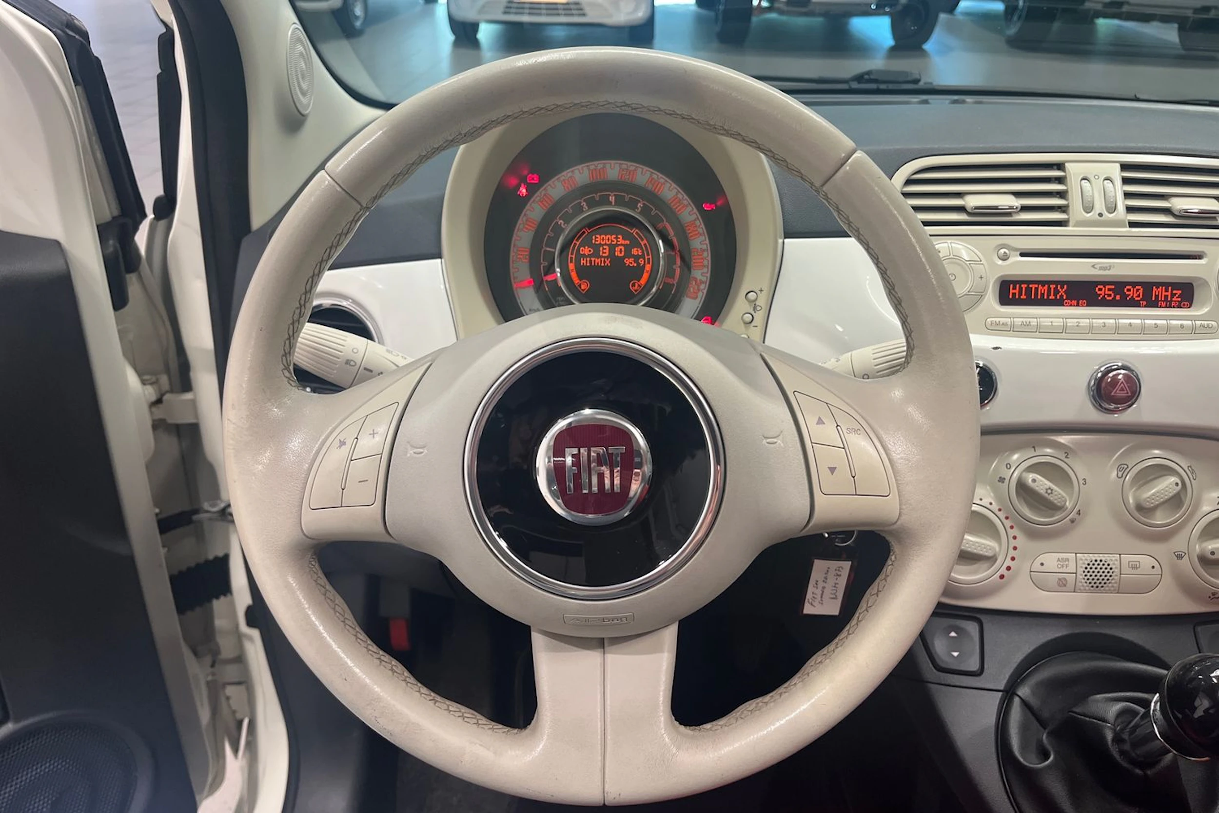 valkoinen Fiat 500 2013 kuva 14.