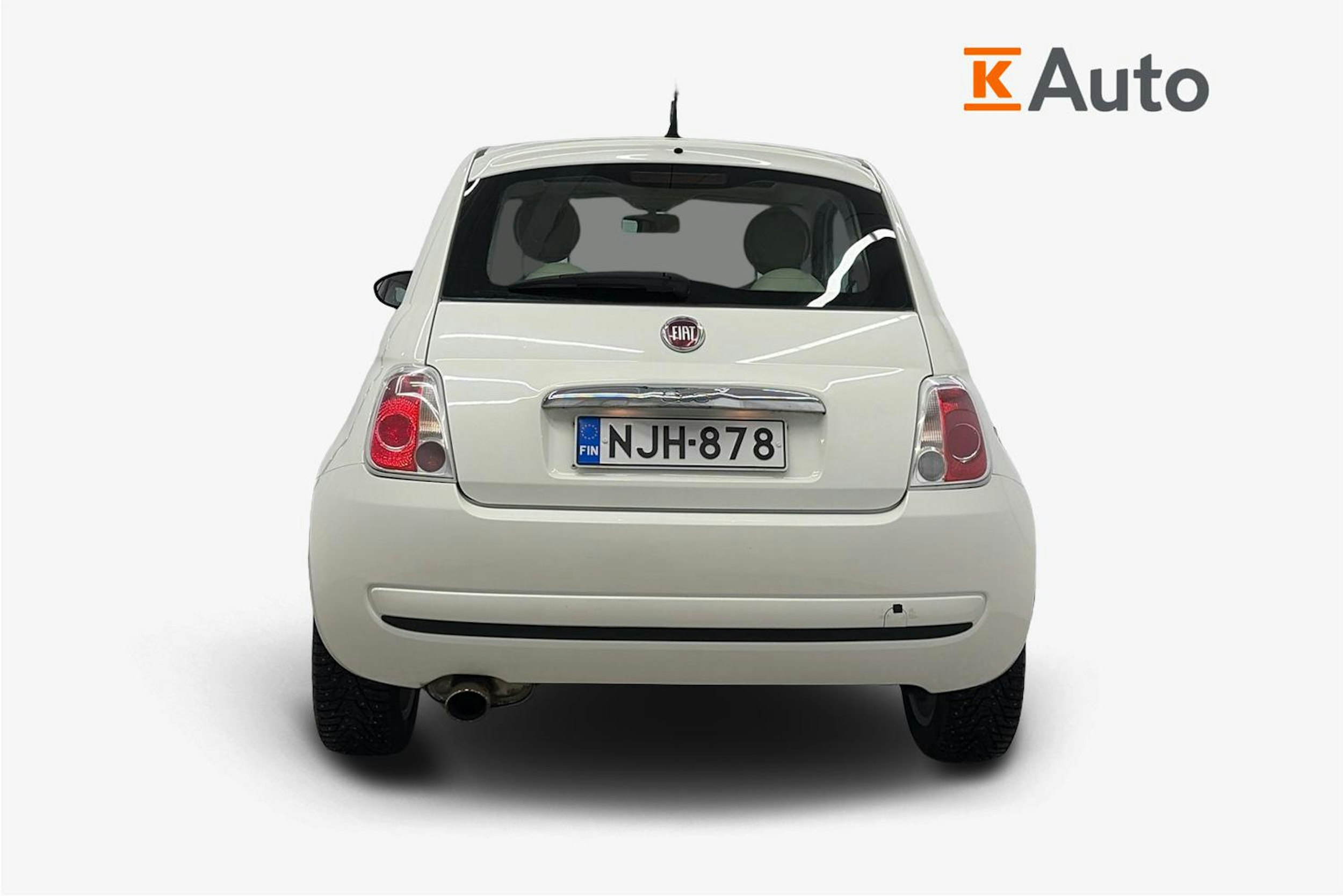 Valkoinen Fiat 500 2013 kuva 3.