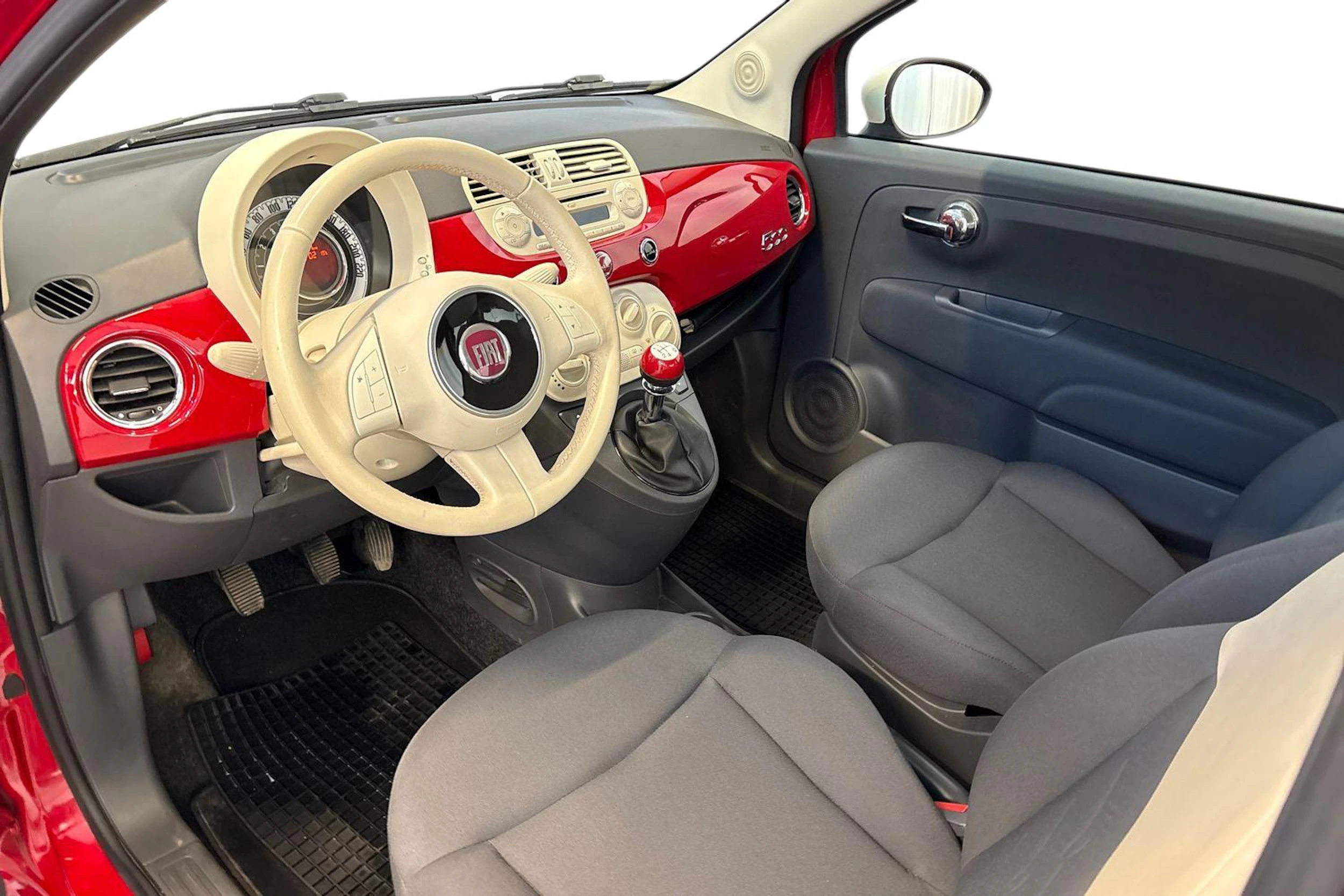 punainen Fiat 500 2014 kuva 6.