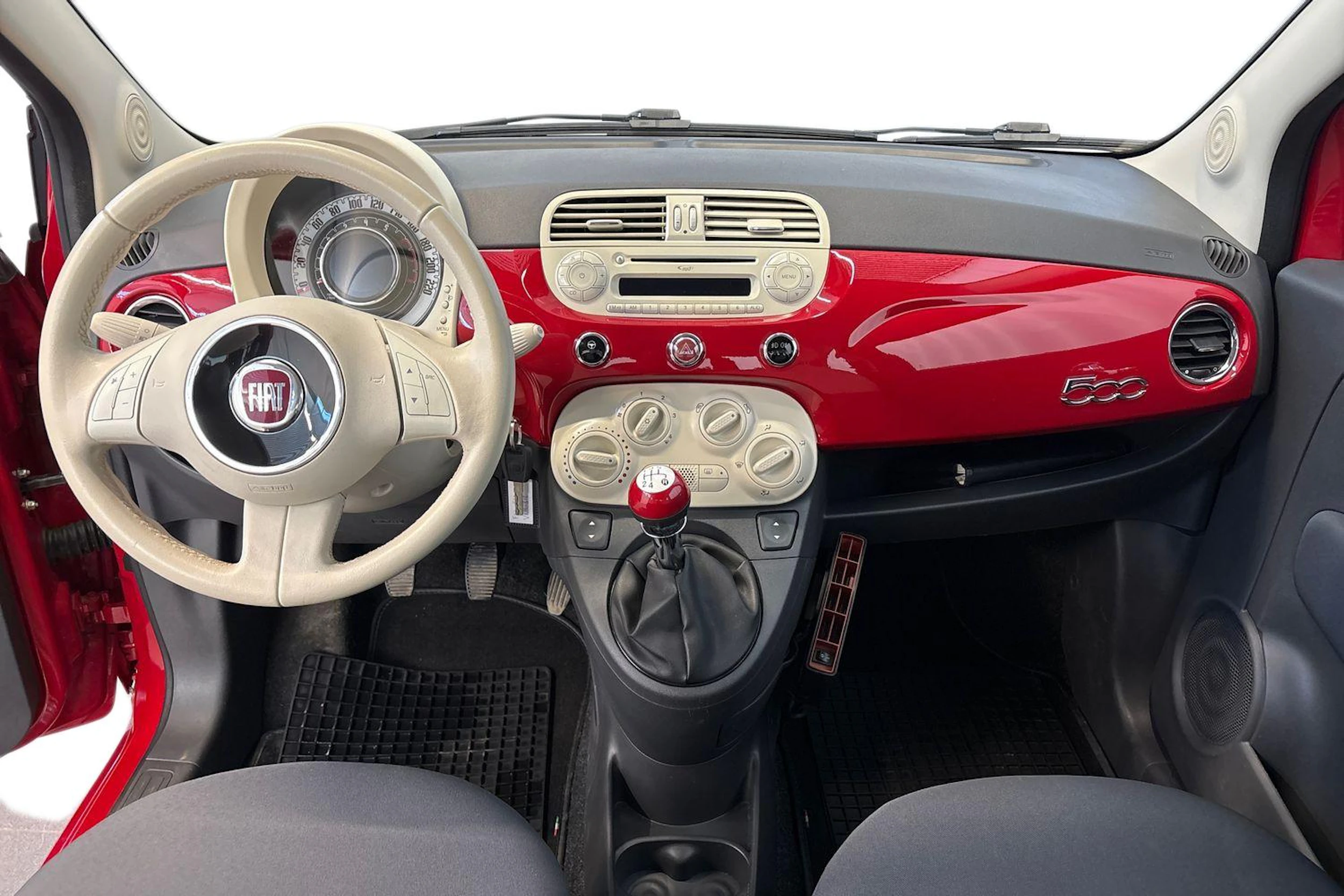 punainen Fiat 500 2014 kuva 7.