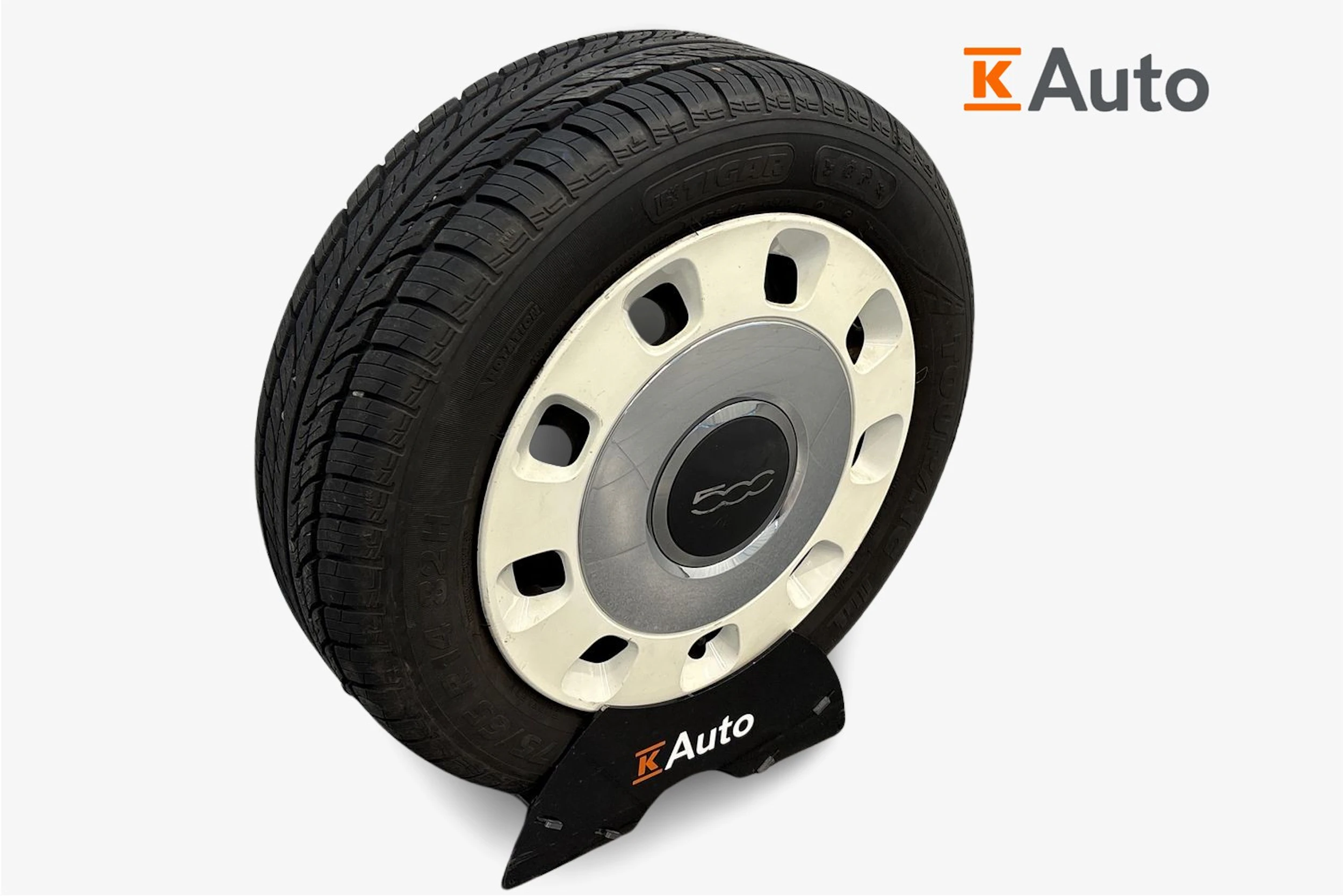 punainen Fiat 500 2014 kuva 9.