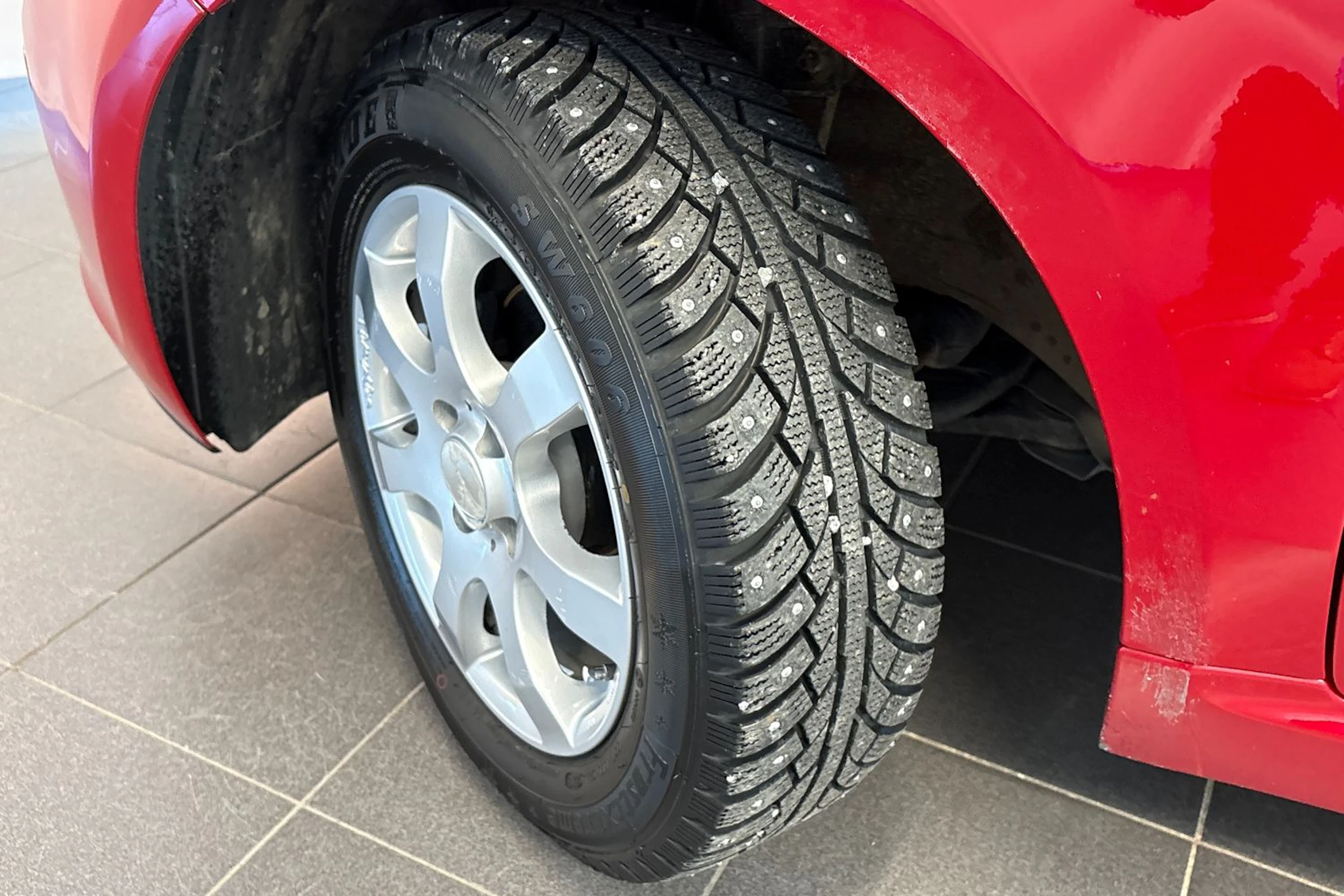 punainen Fiat 500 2014 kuva 10.