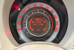 punainen Fiat 500 2014 kuva 14.