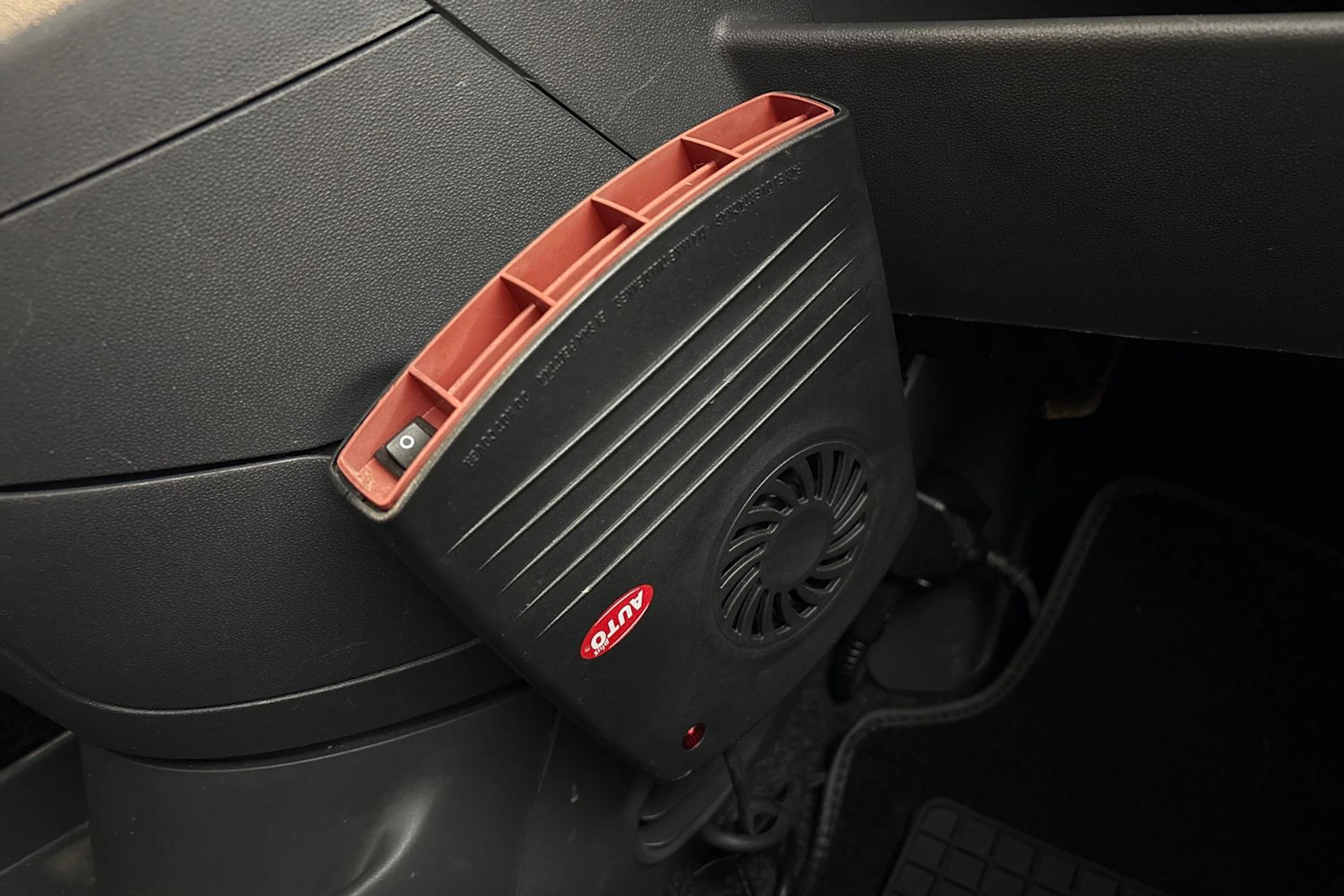 punainen Fiat 500 2014 kuva 18.