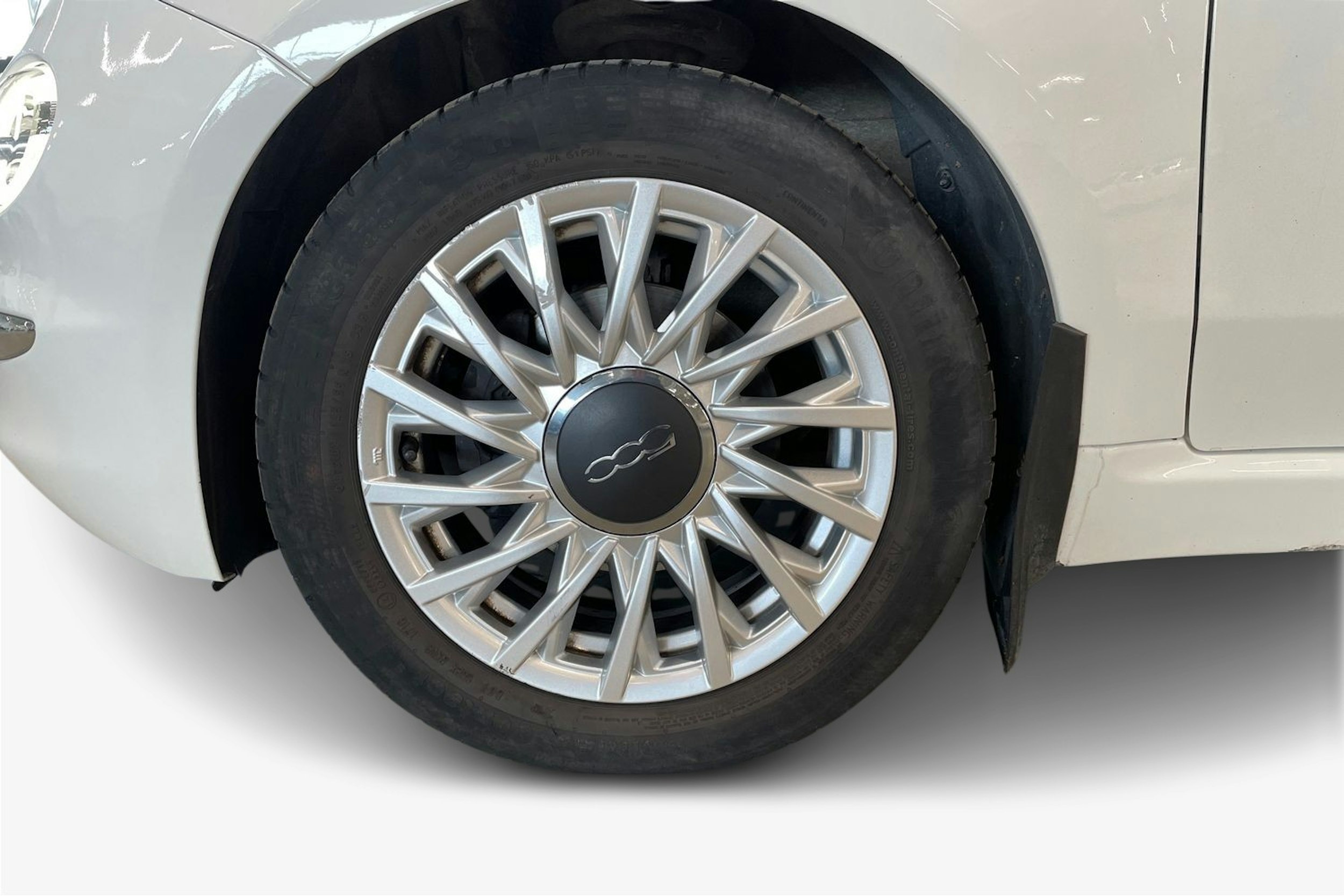 valkoinen Fiat 500 2016 kuva 11.