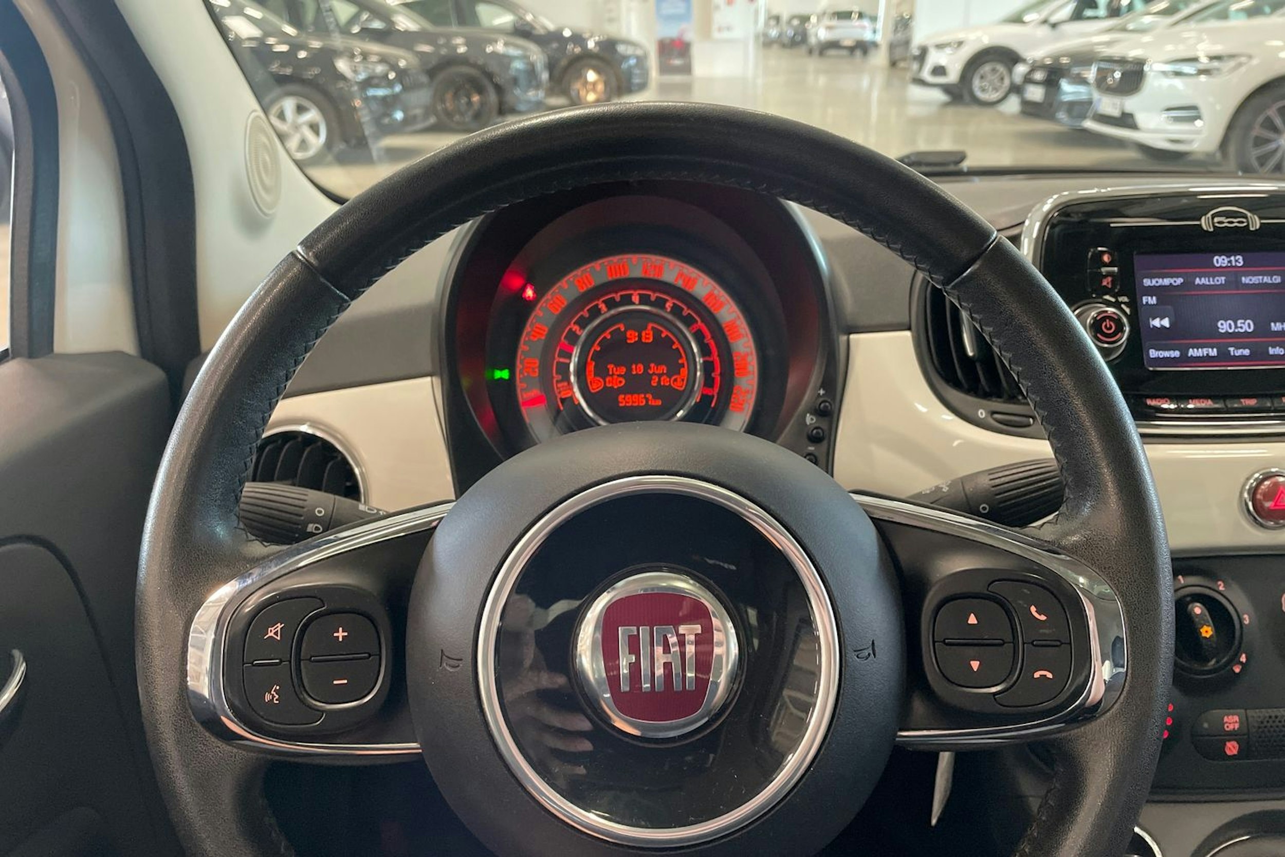 valkoinen Fiat 500 2016 kuva 14.