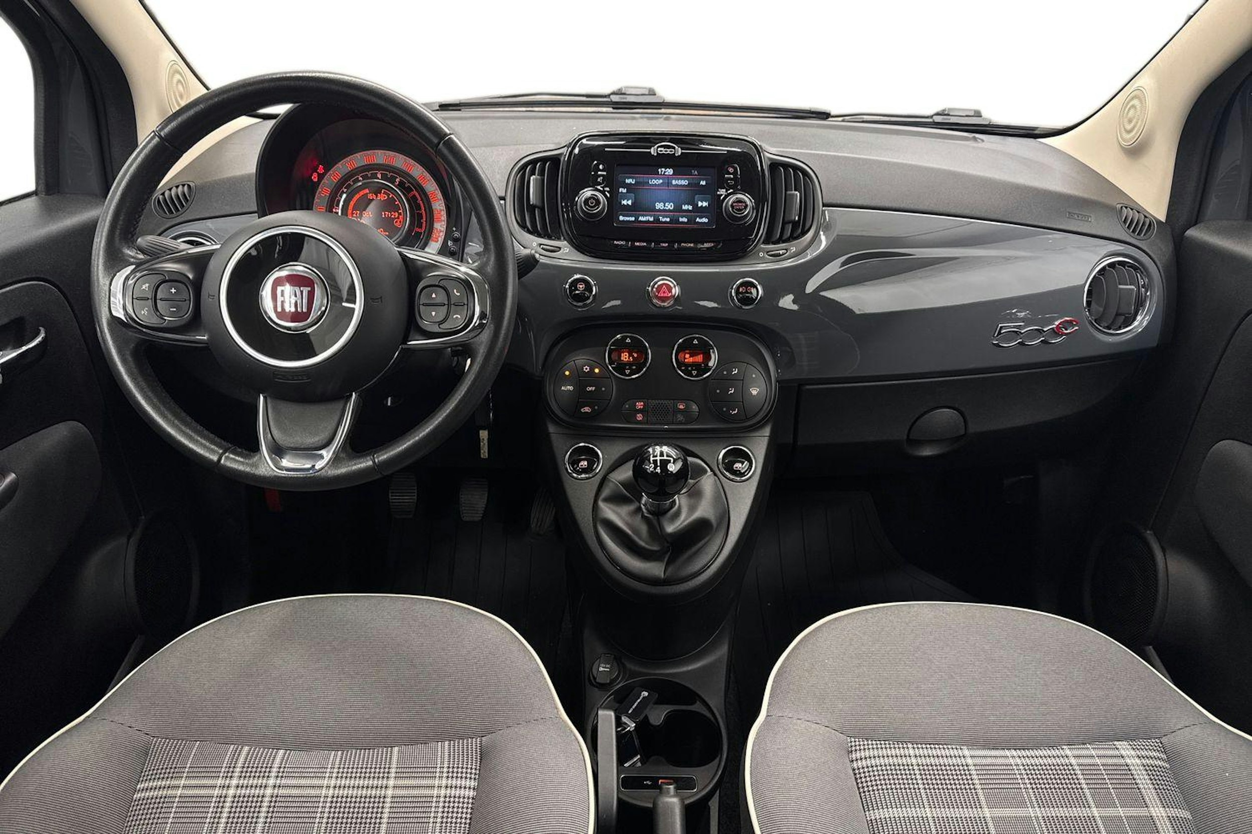 harmaa Fiat 500 2019 kuva 9.