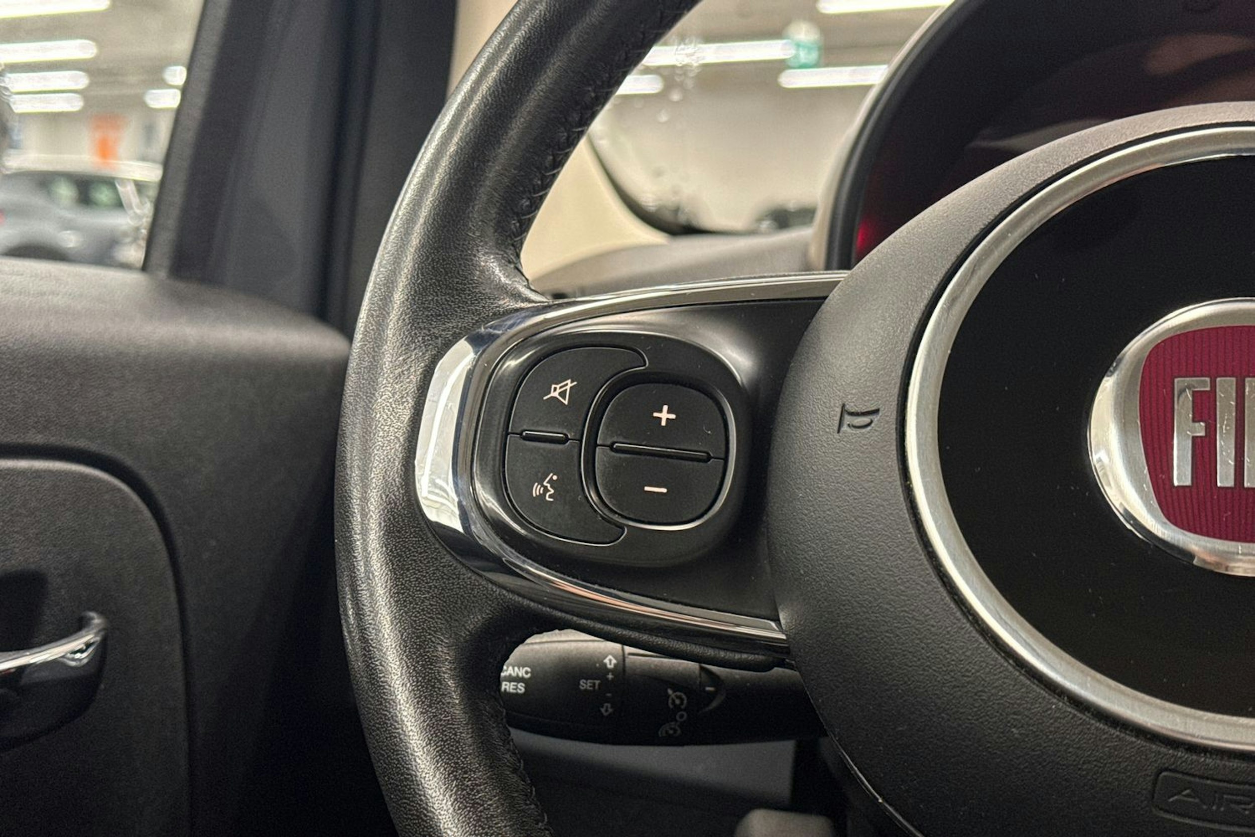 harmaa Fiat 500 2019 kuva 15.