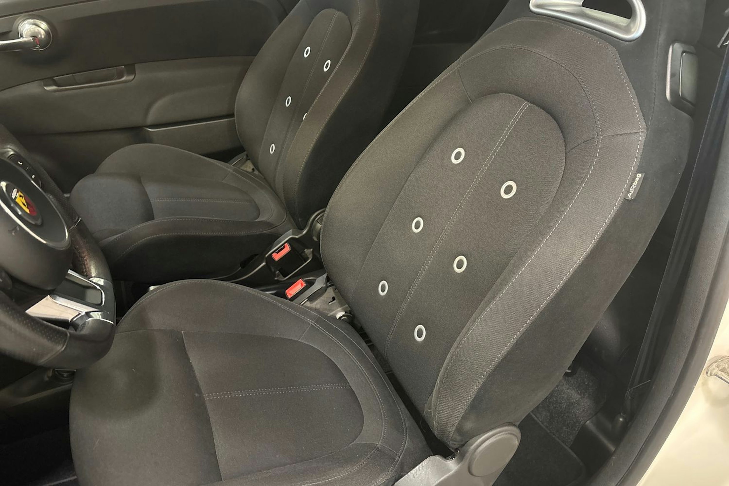 valkoinen Fiat 500 2019 kuva 10.