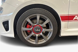 valkoinen Fiat 500 2019 kuva 11.