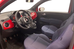 punainen Fiat 500 2022 kuva 7.