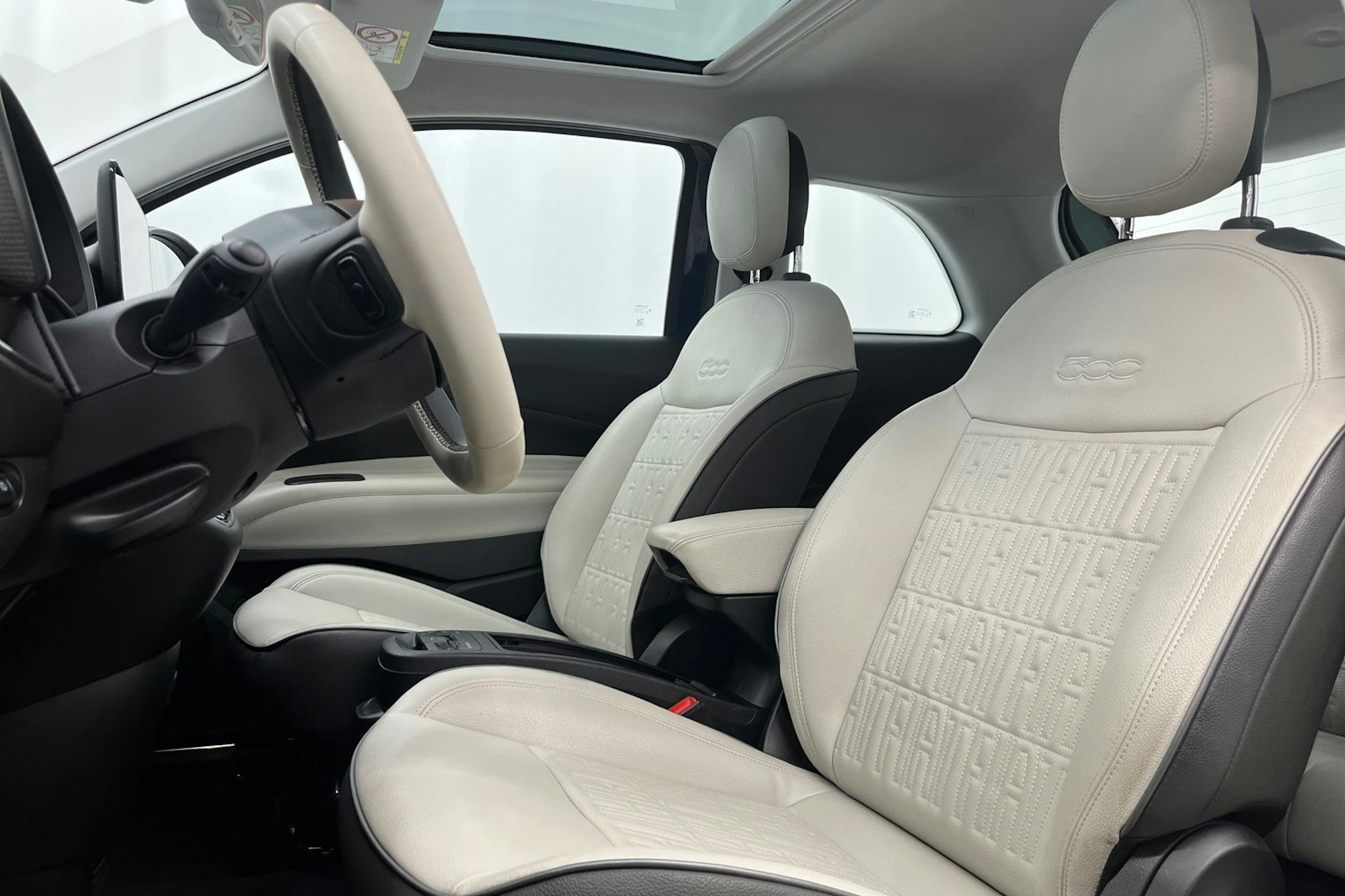 moniväri Fiat 500 2021 kuva 14.