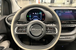 moniväri Fiat 500 2021 kuva 17.