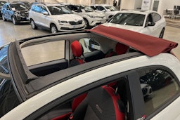 valkoinen Fiat 500C 2017 kuva 25.