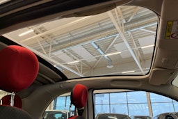 valkoinen Fiat 500C 2017 kuva 27.