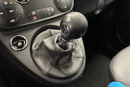 sininen Fiat 500C 2018 kuva 17.