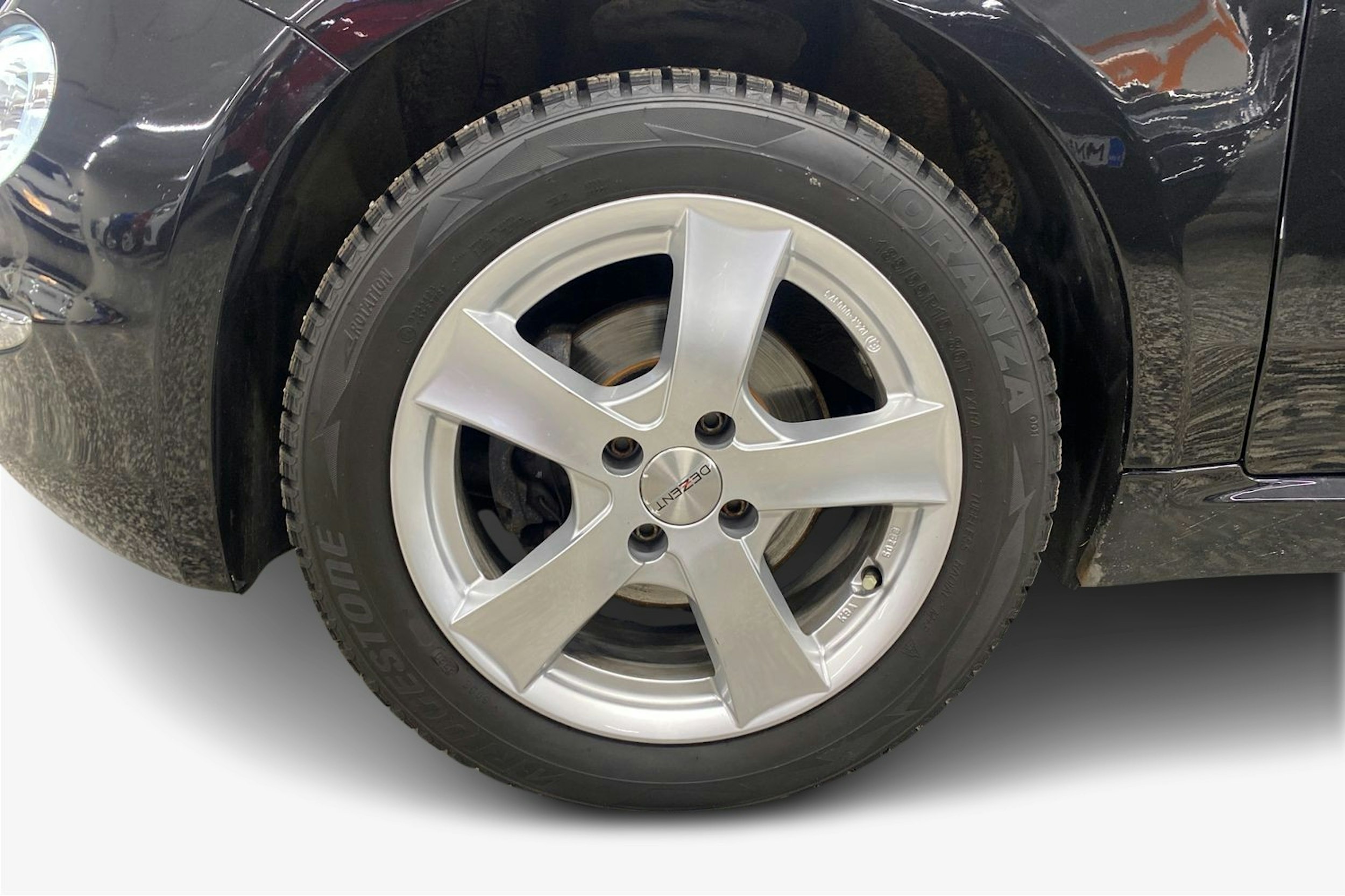 musta Fiat 500C 2021 kuva 9.